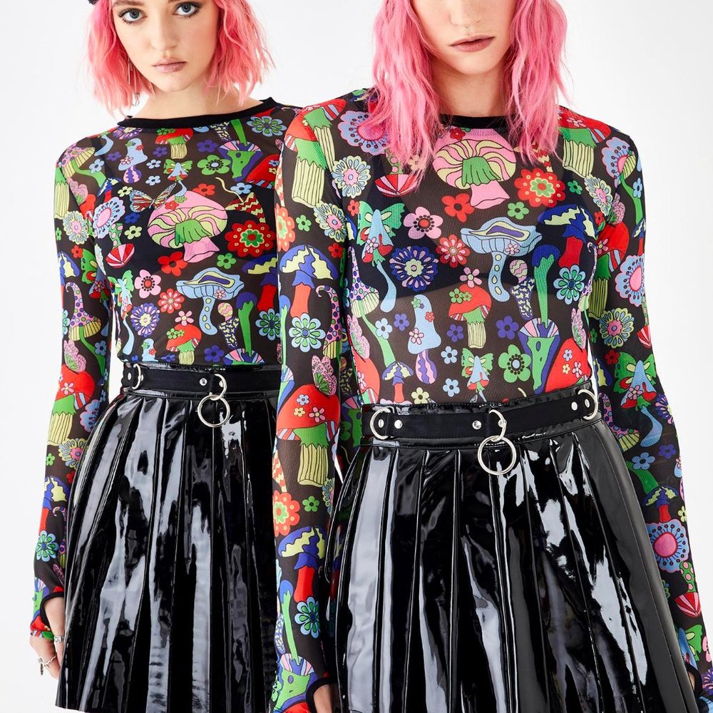 Black Vinyl Pleated Belted O-Ring Schoolgirl Skirt